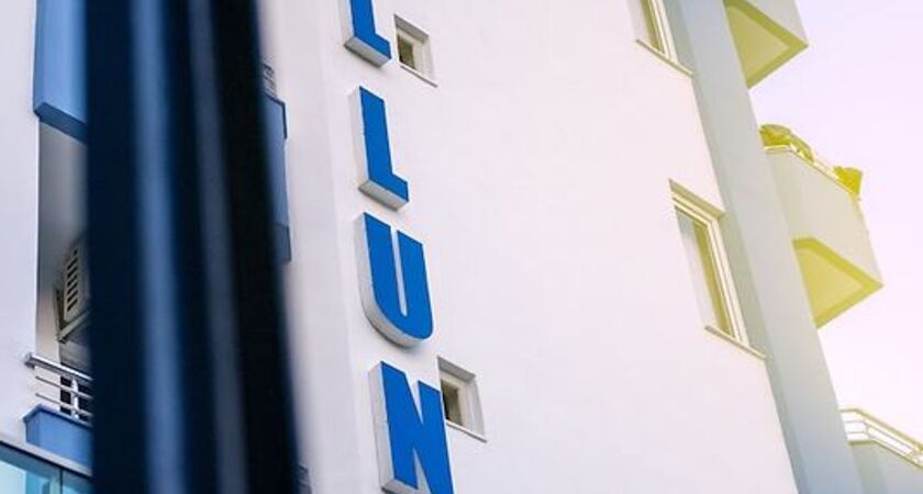 Luna Hotel