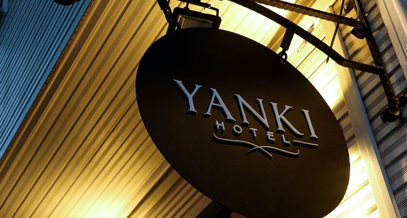 Yanki Hotel