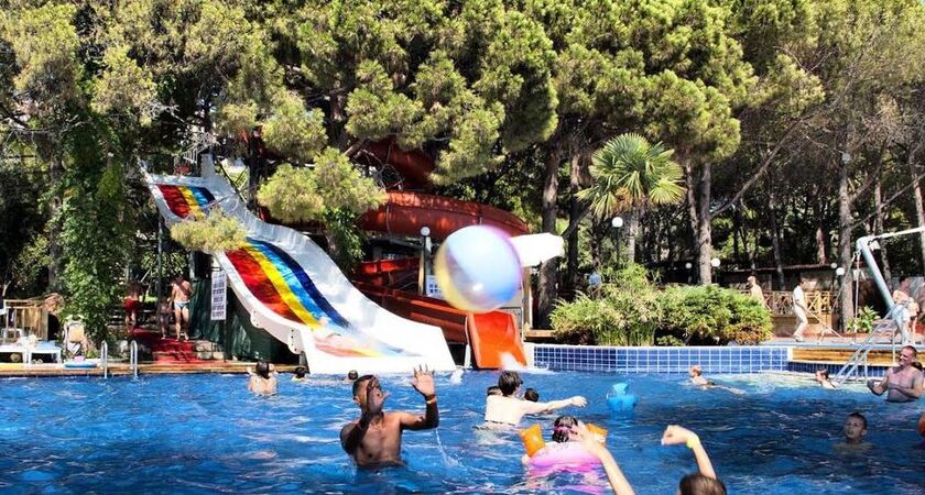 PİNE BAY HOLİDAY RESORT HOTEL