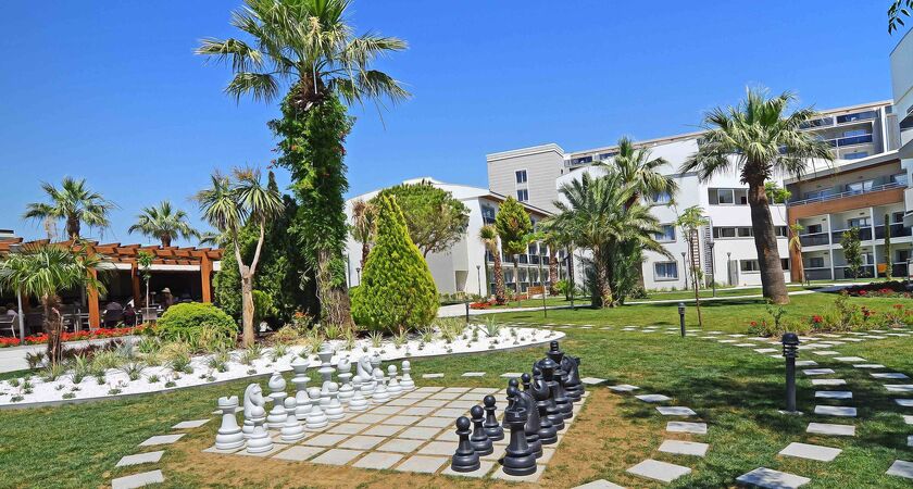 Palm Wings Beach Resort & Spa Kuşada