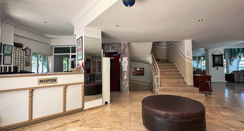 Albora Hotel