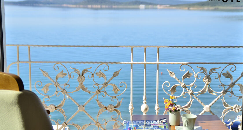 Cunda Kıvrak Hotel