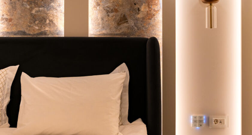Qlusıve Hotel