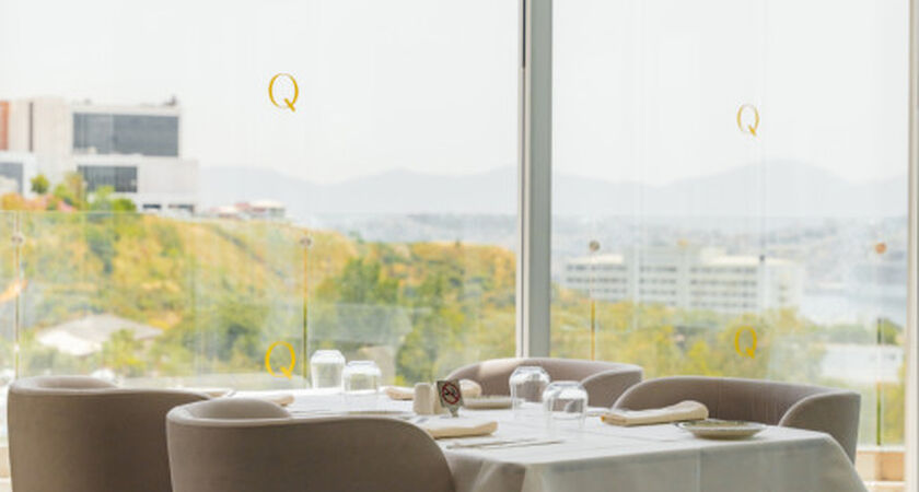 Qlusıve Hotel