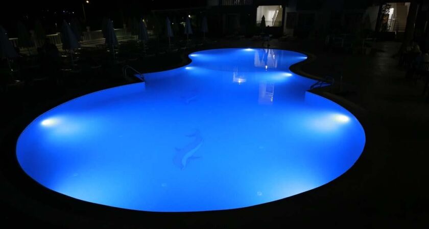 Smart Holiday Hotel