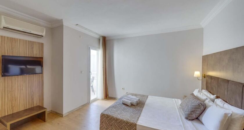 Smart Holiday Hotel