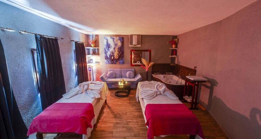 Smart Holiday Hotel