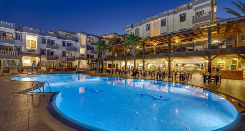 Smart Holiday Hotel