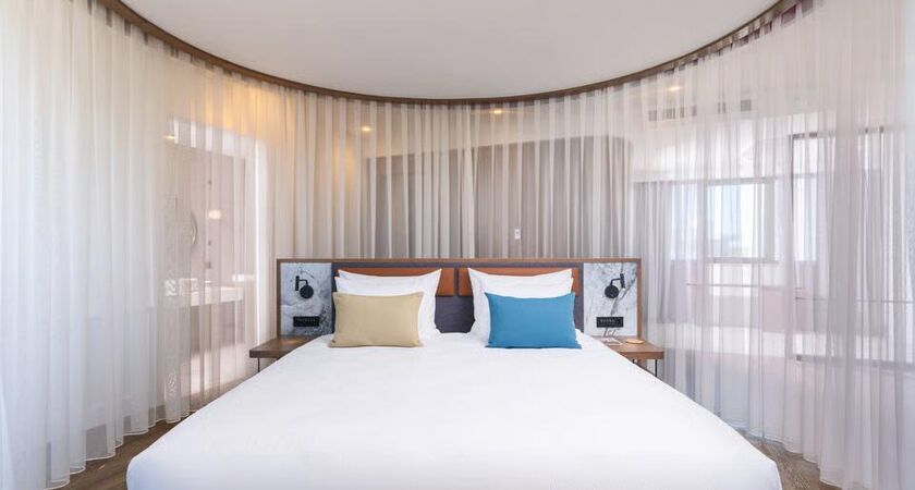 Anda Barut Collection