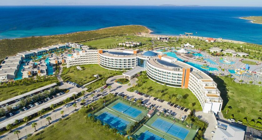 Aquasis Deluxe Resort Hotel