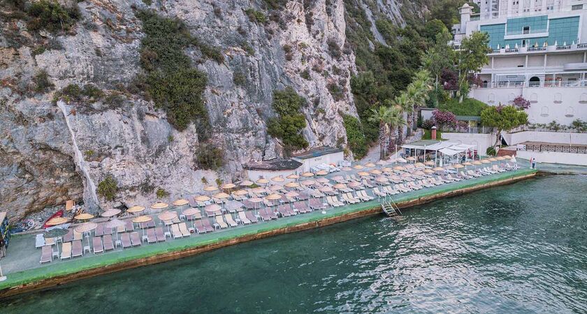 Ladonia Hotels Adakule