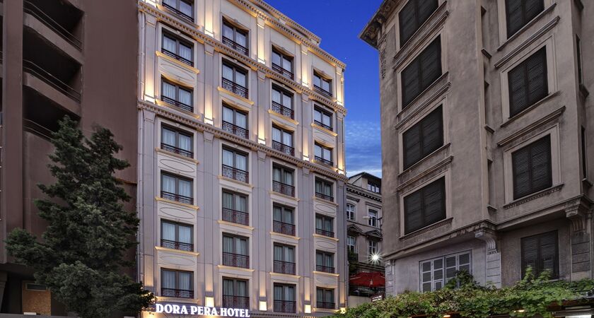 Dora Pera Hotel