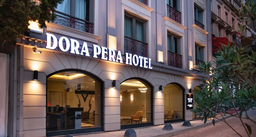 Dora Pera Hotel