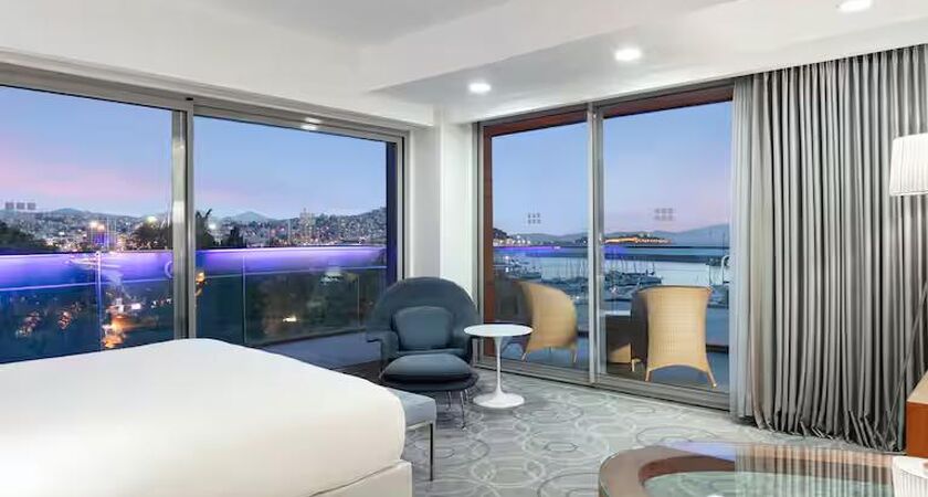 DoubleTree By Hilton Kuşadası