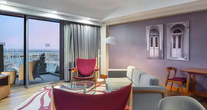 DoubleTree By Hilton Kuşadası