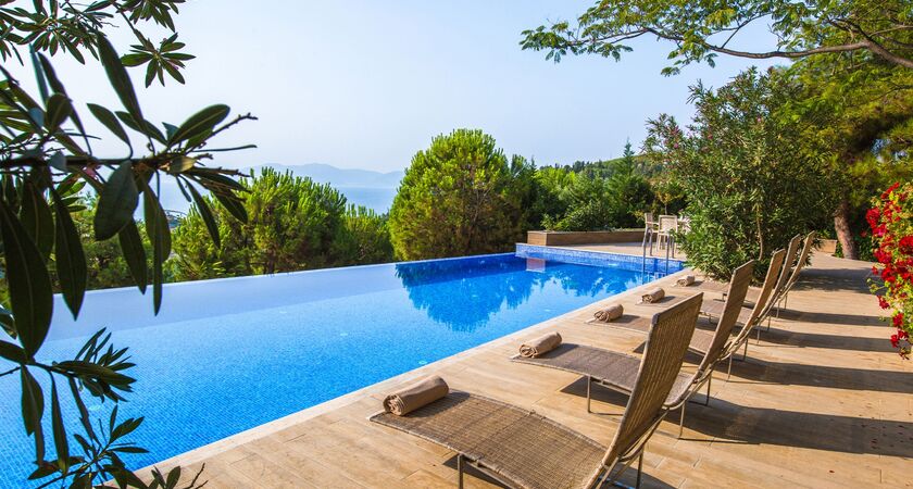 Pine Bay Holiday Resort