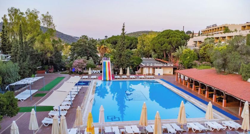 Pigale Beach Resort