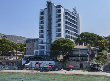 Signature Blue Resort Hotel