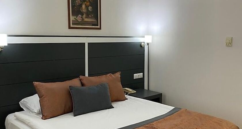 Dafne Hotel