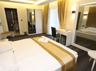 Grand Silay Hotel