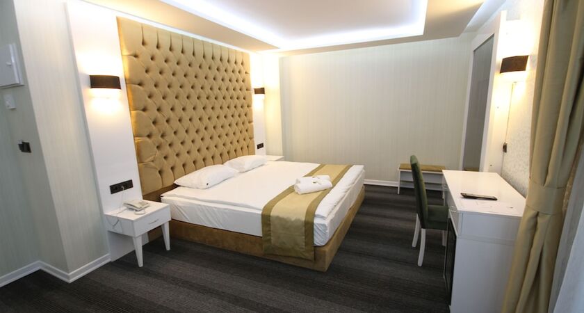 Grand Silay Hotel