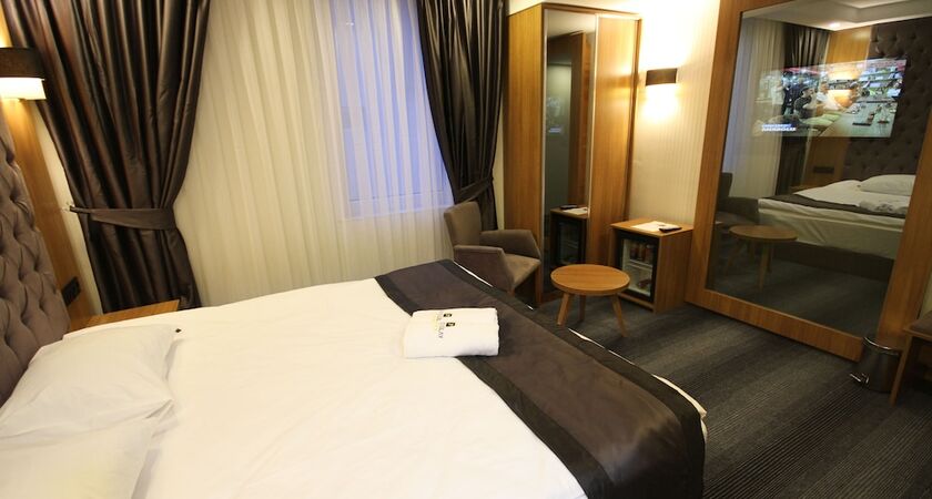 Grand Silay Hotel